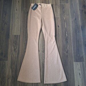NWT Pretty Little Thing Stretch Faux Suede Elastic Waist Bell Buttoms Size 4 70'